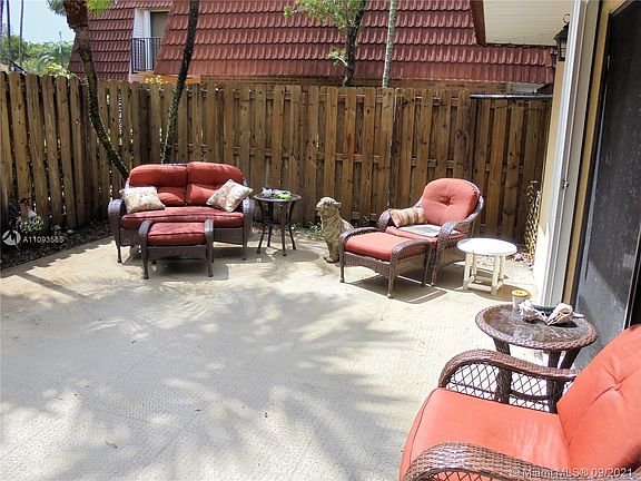 3rd image of 9864 NW 6th Ct #9864