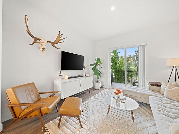 2nd image of 4656 Orca Way #46