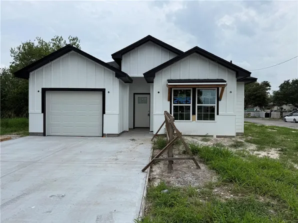 2925 Rogers St, Corpus Christi, TX 78405