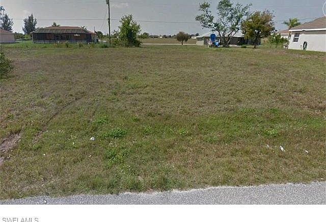 1st image of 2102 NE 20th Ter