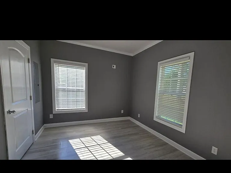 528 Azalea Dr — Photo 8