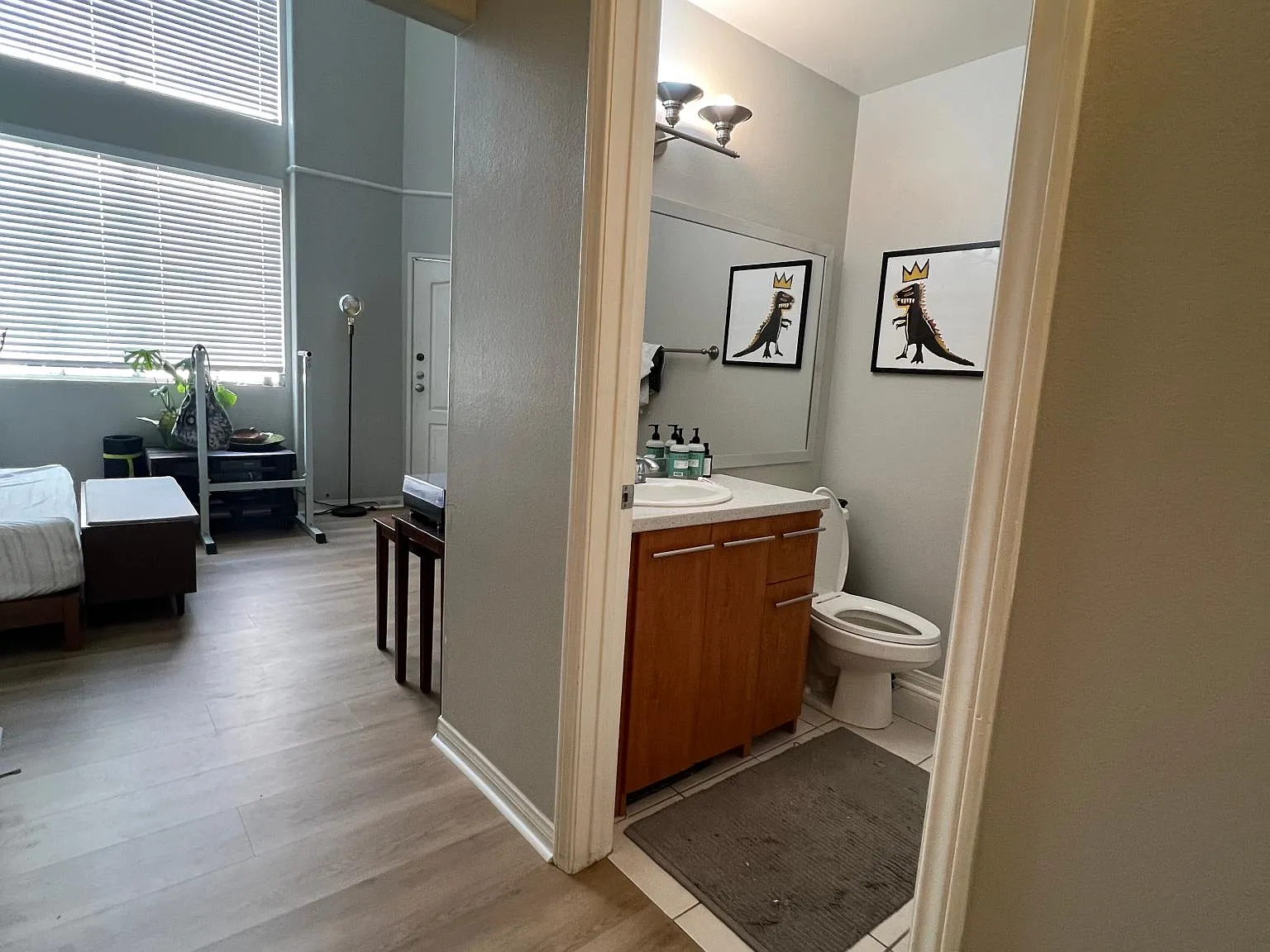 7037 La Tijera Blvd — Photo 4