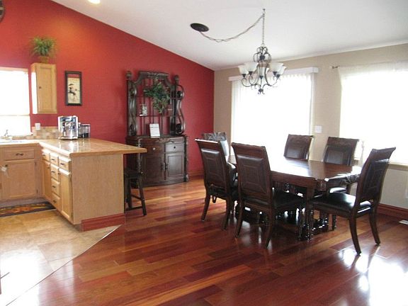 3rd image of 6015 76th Ave NE