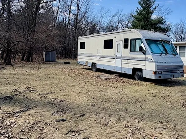 21/215 Woodhaven Dr E, Sublette, IL 61367