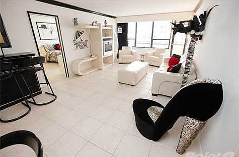 4th image of 5225 Collins Ave APT 911