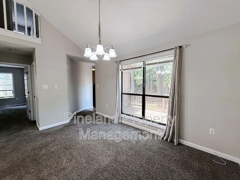 374 Wilder Dr — Photo 8