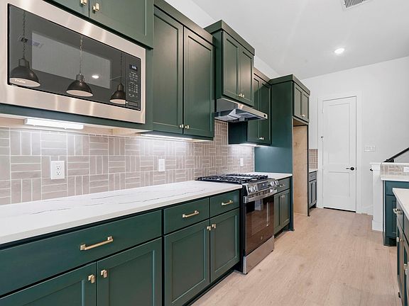 4th image of 18103 Scarlett Hummingbird Ct