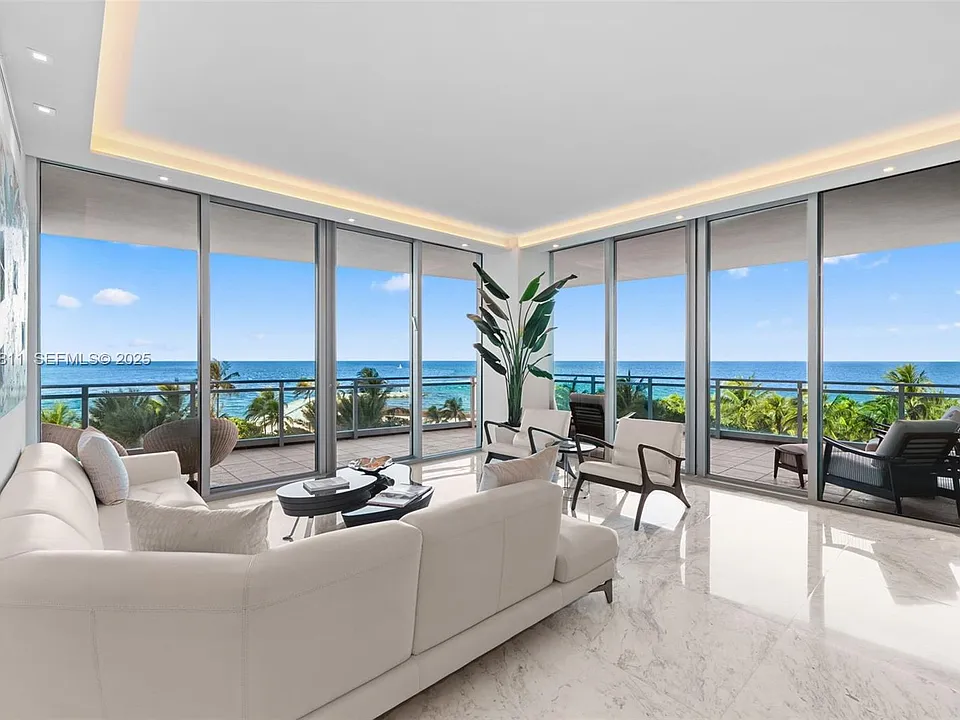 10295 Collins Ave #308