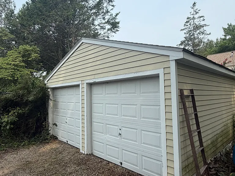 20 Lincoln Ave — Photo 23