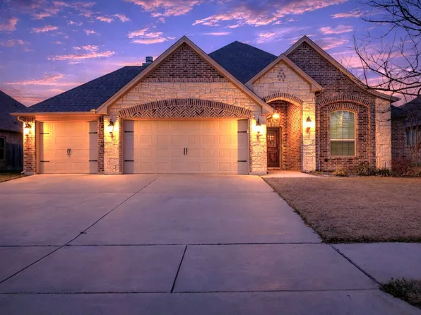 4004 Brookdale Rd, Benbrook, TX 76116