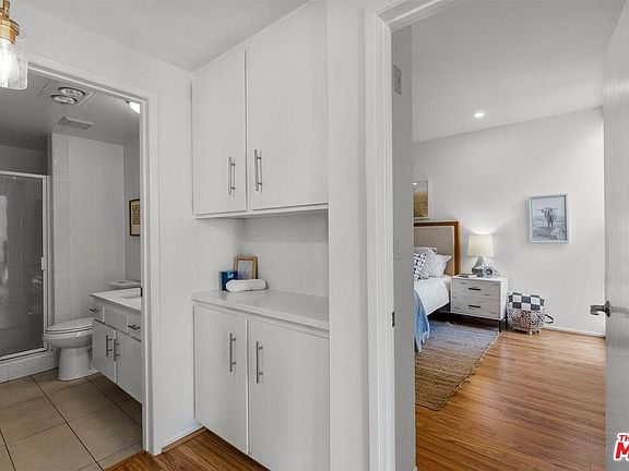 4th image of 14144 Dickens St Floor 1