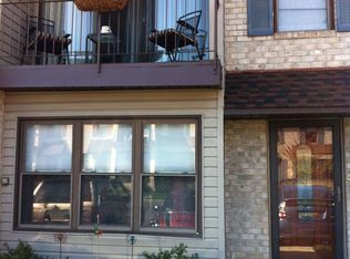 103 Center Ct, Wilmington, DE 19810