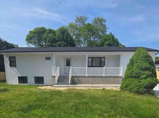 83 Wilson Ave, Mastic Beach, NY 11951