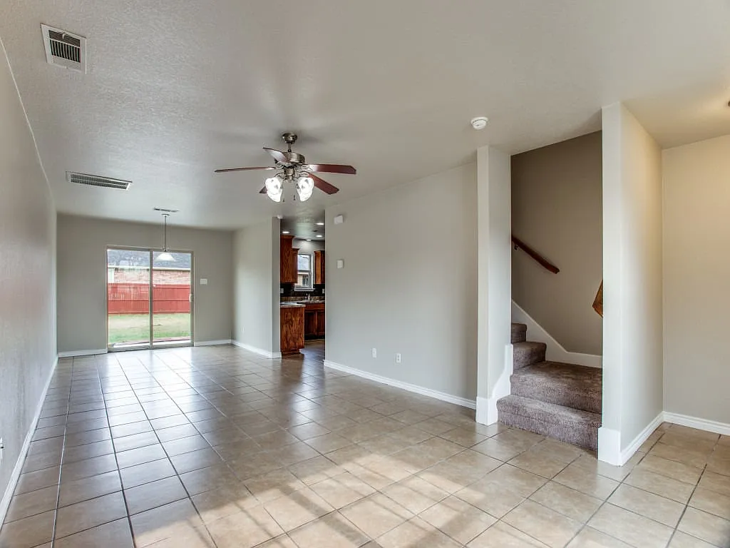 1208 Boxwood Drive Crowley TX 76036 — Photo 3