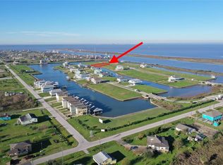 1816 Laguna Harbor Estate Blvd, Pt Bolivar, TX 77650
