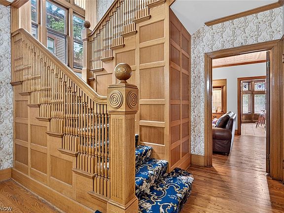 3rd image of 3771 W 36th St