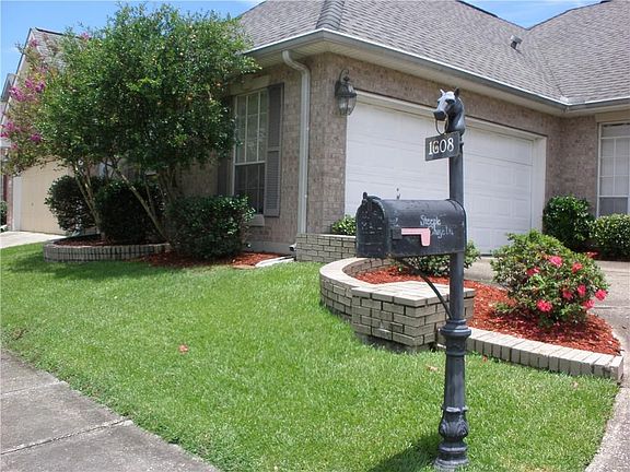2nd image of 1608 Steeple Chase Ln