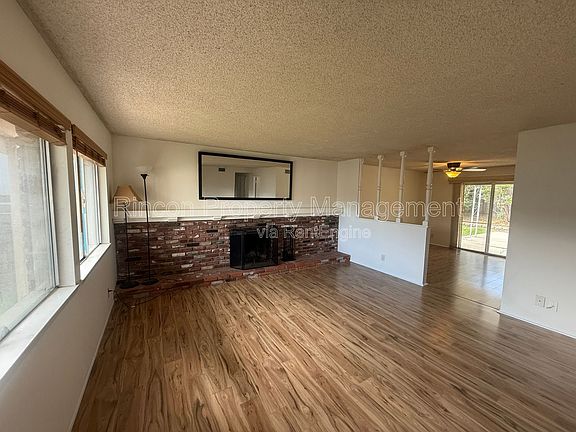 3rd image of 8874 Clinton Ct