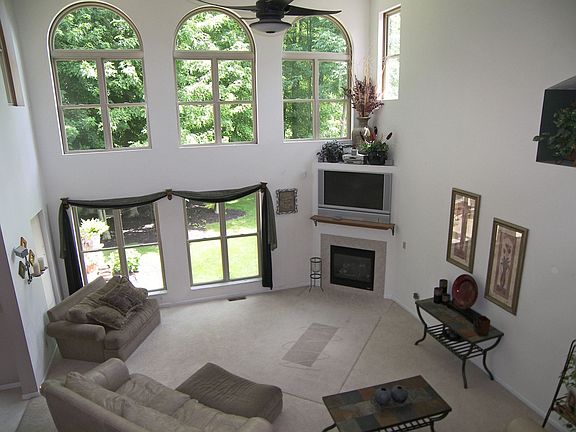 2nd image of 6033 Morganwood Sq
