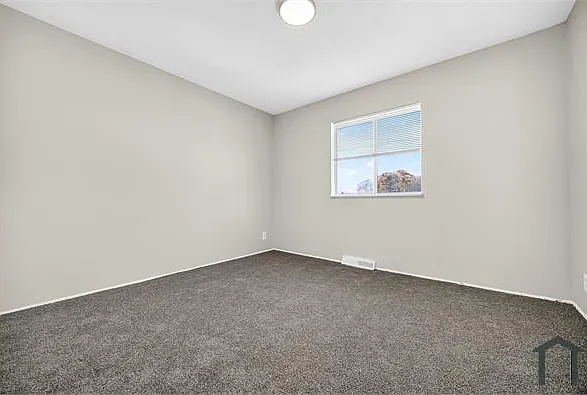 16218 Maple Heights Blvd — Photo 12