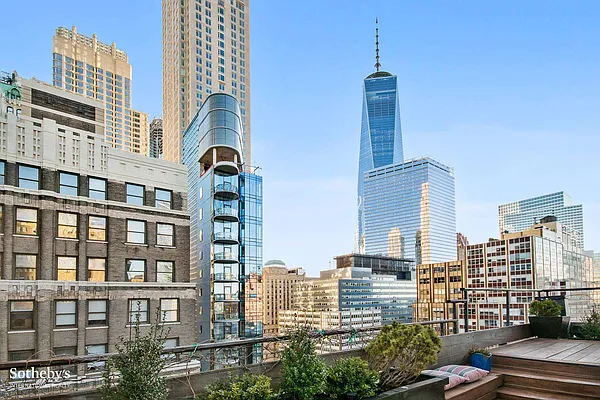 Sold by Sotheby's International Realty | media 7