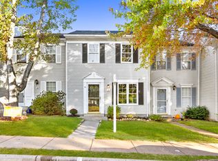 5 Dulany Ct, Sterling, VA 20165