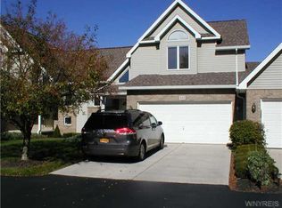 3182 E River Rd, Grand Island, NY 14072