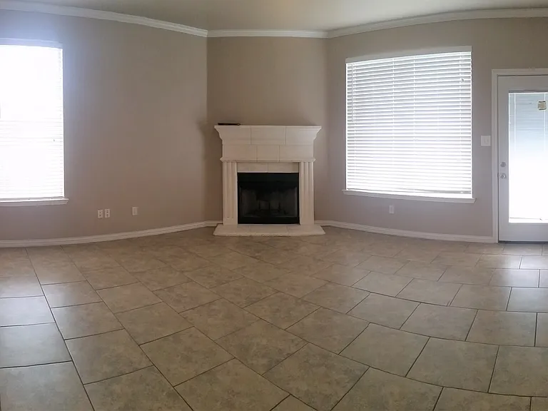 8640 Rainy Lake Dr — Photo 7