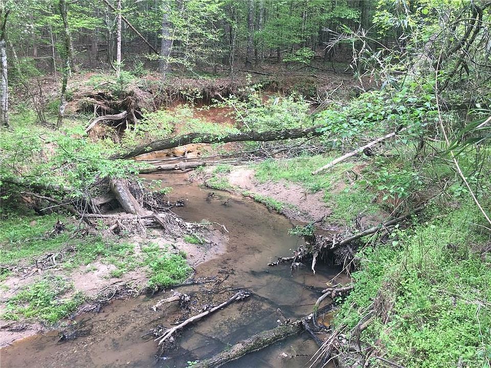 1st image of 104 Mill Creek Ct #77