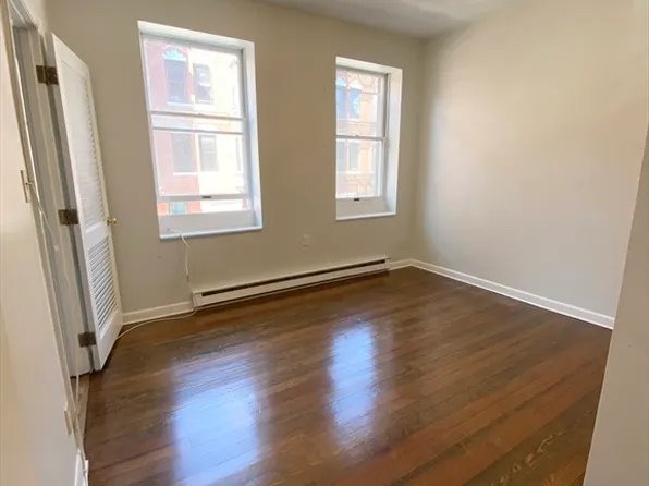 5 Battery St APT 2F, Boston, MA 02109