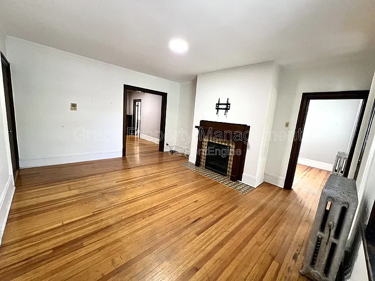 523 E 12th Ave #7 — Photo 3