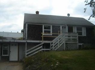 67 Shady Ln, Hyannis, MA 02601