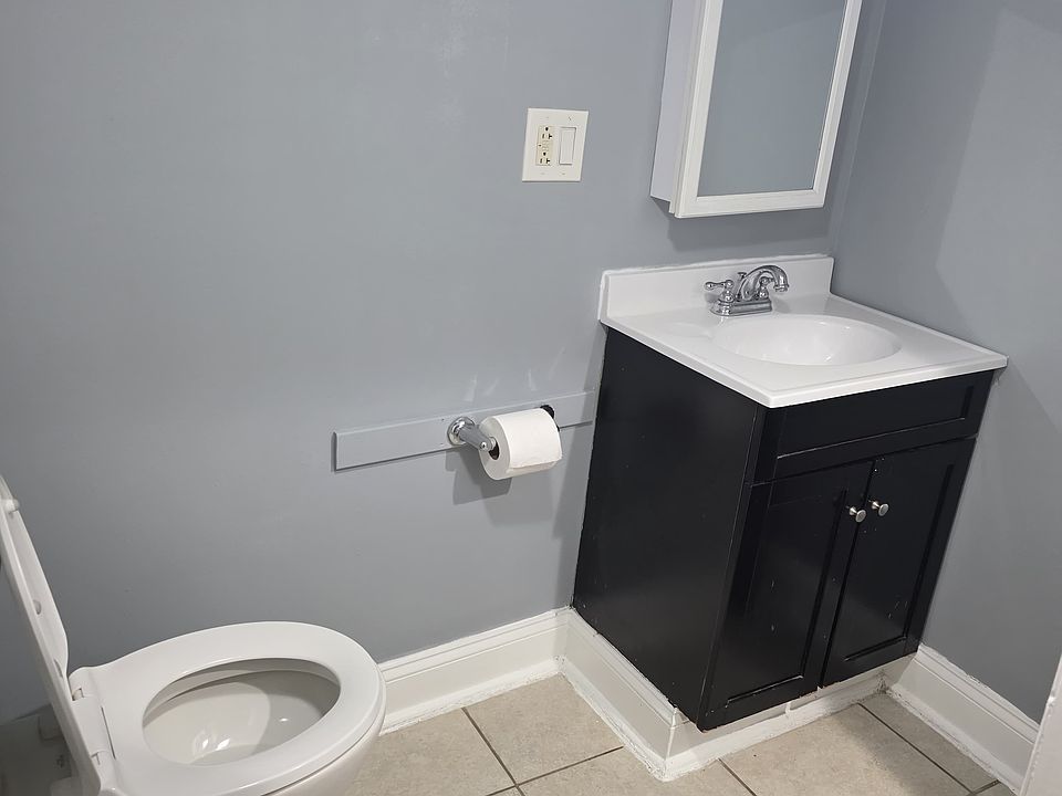 1st image of 5838 N Mulligan Ave #Basement