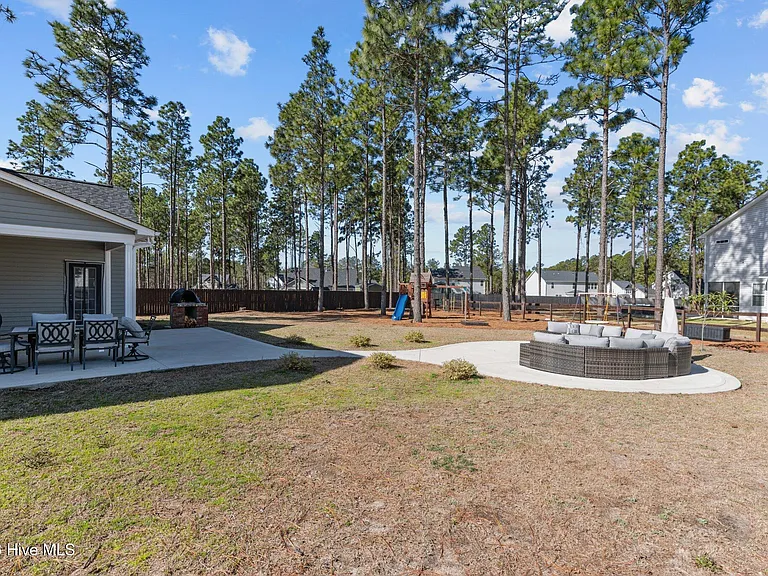 217 Thistleberry Dr — Photo 42