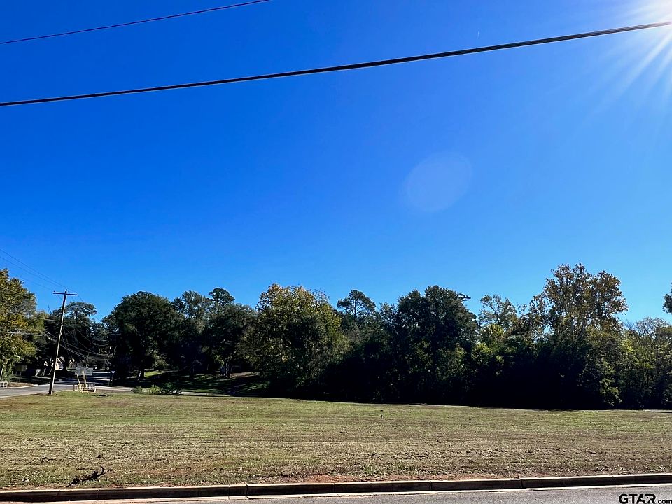1st image of 1000 Avalon Dr