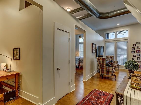 4th image of 700 Harbor Bend Rd APT 209