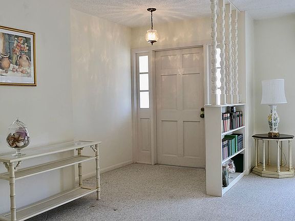 2nd image of 7805 Deer Park Ave