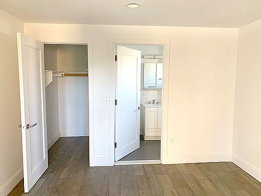 3rd image of 238 E 106th St APT 8AA