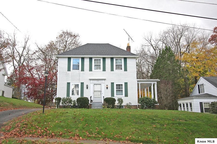 1st image of 1106 Oak Street Ext