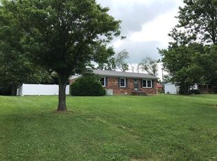 1112 Shelley St, Albany, KY 42602