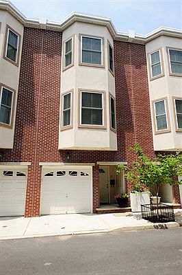 1st image of 1008 Dorrance St