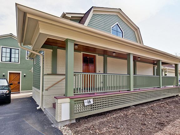 2nd image of 916 Driscoll Ct