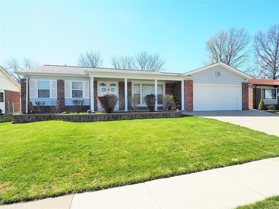1st image of 2458 Whitshire Dr