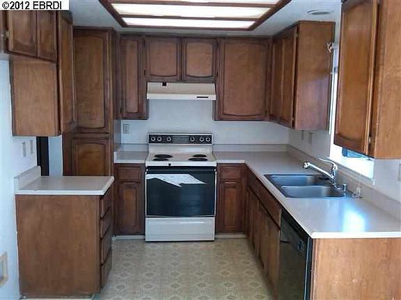 2nd image of 2724 Almondridge Dr