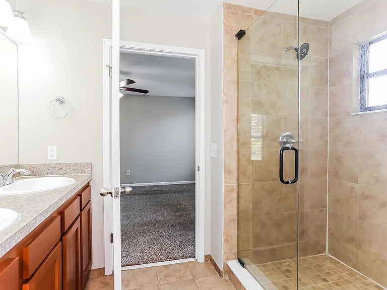 11690 Cherry Bark Dr W — Photo 13