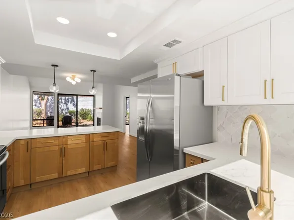 4567 Madreperla St, Las Vegas, NV 89121