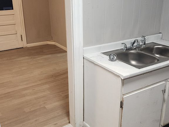 5th image of 87 Capital St Floor 3