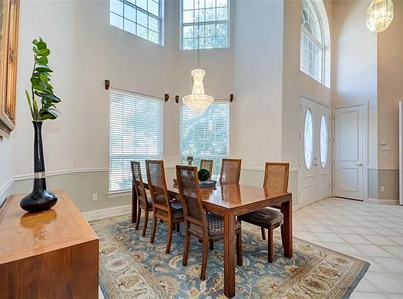 4th image of 1322 Creekwood Dr