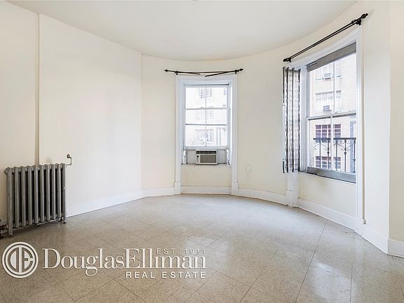 2nd image of 7 W 92nd St APT 4A