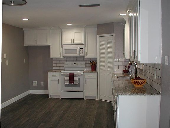 5th image of 3428 Cherrywood Ln